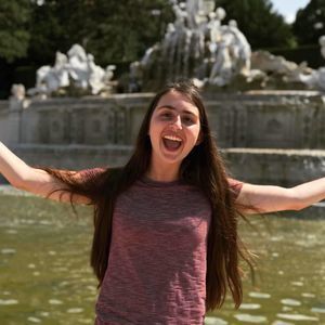 Meet your Posher, Bethany